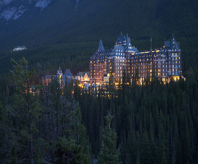 <p>Fairmont Banff Springs<br />
405 Spray Avenue<br />
Banff, AB, CA T1L 1J4<br />
403-762-6822</p>